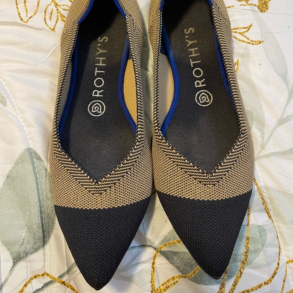 Rothy's THE POINT Pointed Toe Flats Retired Limited Edition DUNE CAP TOE sz 9